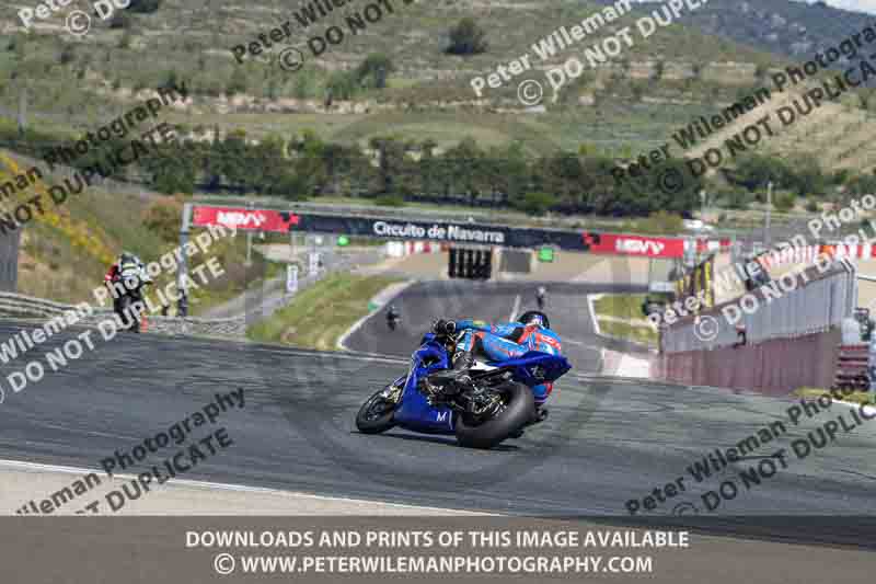 cadwell no limits trackday;cadwell park;cadwell park photographs;cadwell trackday photographs;enduro digital images;event digital images;eventdigitalimages;navarra;no limits trackdays;peter wileman photography;racing digital images;trackday digital images;trackday photos